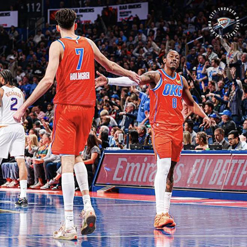 雷霆49分血洗<a href=/lanqiu/zhibode/suns/ target=_blank class=infotextkey>太阳</a>+手握多签，霍姆格伦成顶级内线